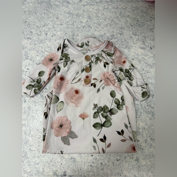 Caden Lane Other - Caden Lane Floral Knot Gown